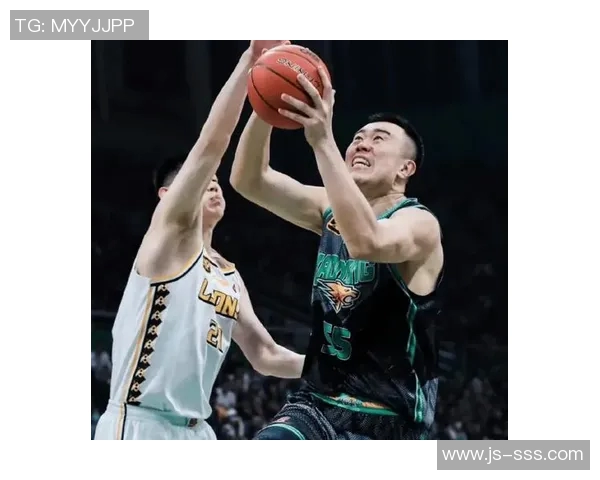 辽宁男篮擒卫冕冠军,豪取CBA赛季首胜 辽宁男篮擒卫冕冠军,豪取CBA赛季首胜